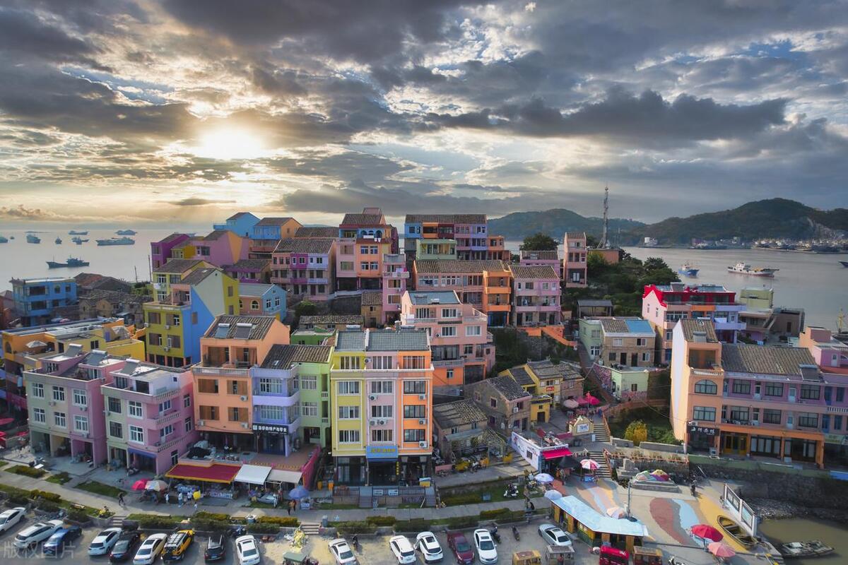 除了热门景点哪里适合旅游,除了春秋旅游还有哪里旅游便宜