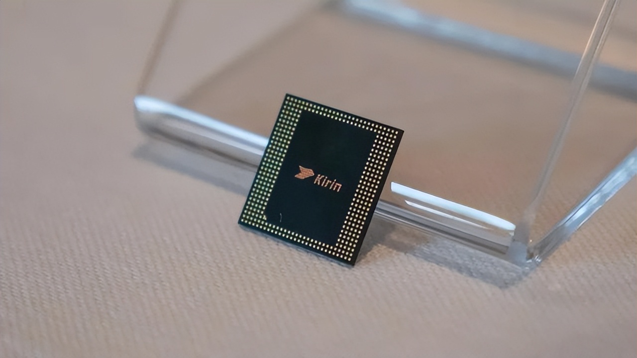 打脸爽文！华为麒麟5G芯片回归，让雷蒙多回国时带了些中国的特产