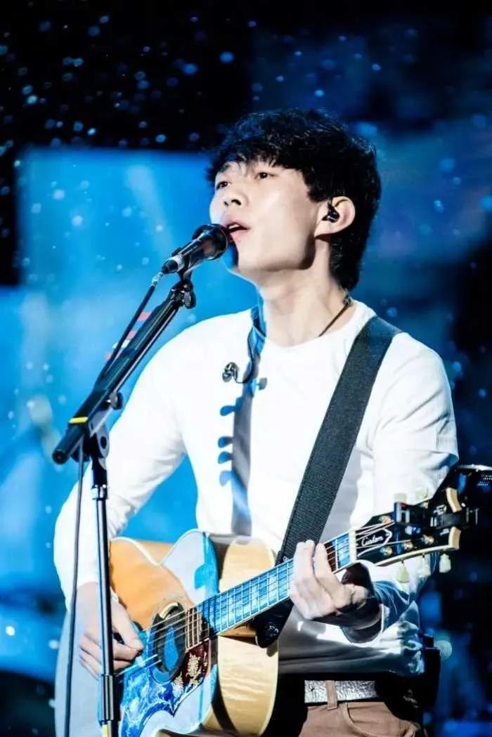 太古里街拍女主角董小姐,太古里街拍董小姐图片