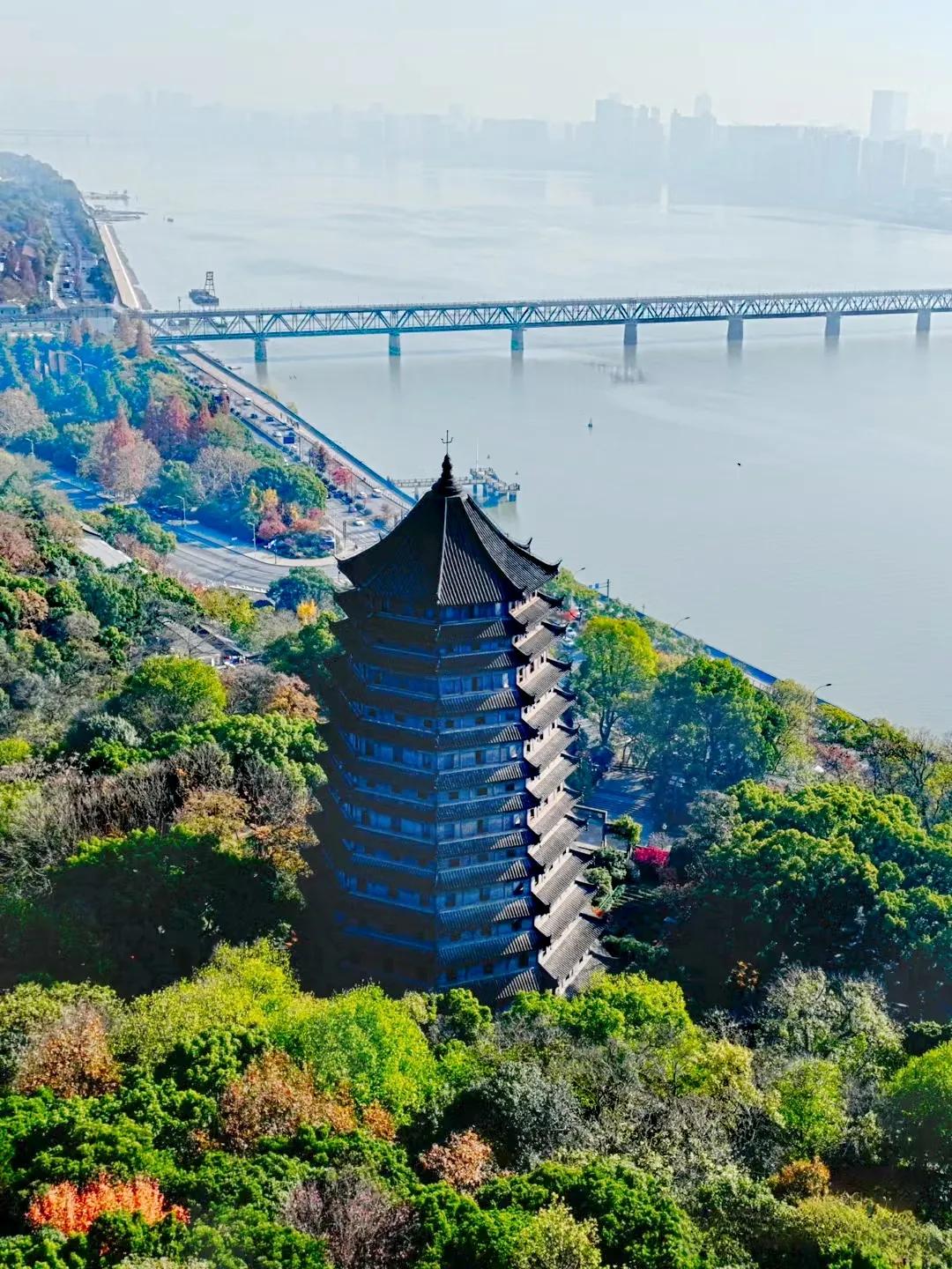 杭州最适合自驾游的地方,杭州最值得去的景点是哪些