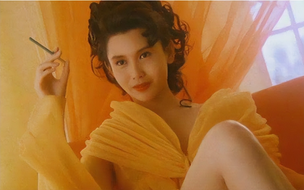 香港女演员邱淑贞的美,颜值巅峰邱淑贞