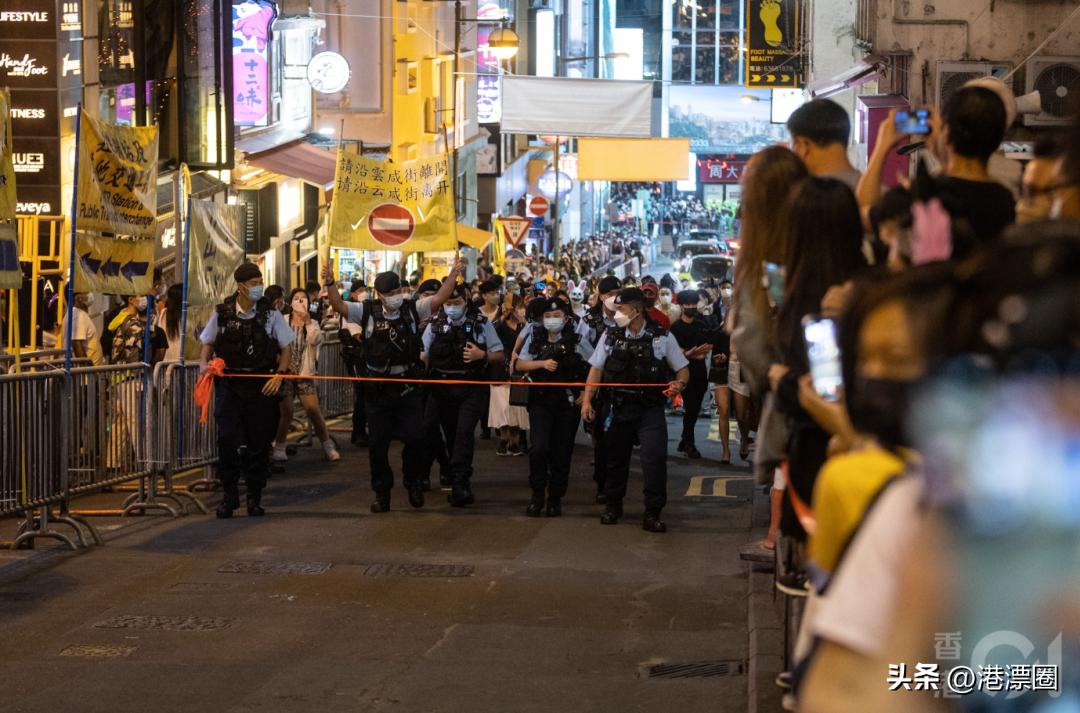 香港人挤爆深圳最爱去的地方,香港八卦中心在哪