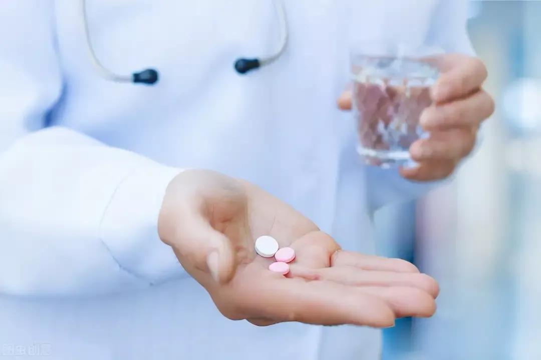 治疗早泄达泊西汀好还是中成药好,男用药哪个效果好达泊西汀