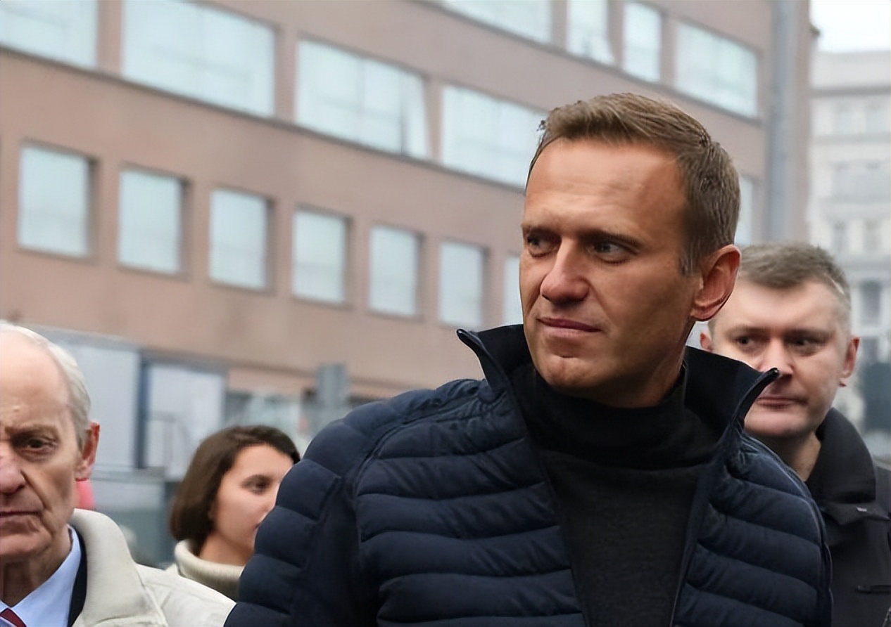 普京个人收入来源,普京每月收入多少