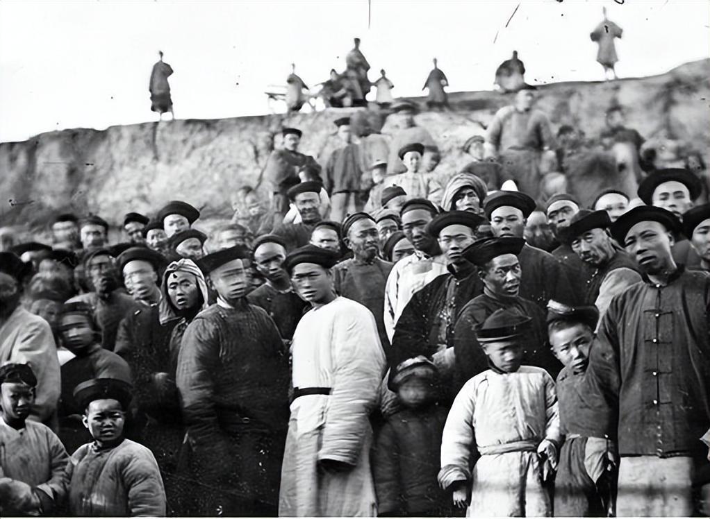 日军兽行:当着男人的面玷污了女儿,临走还残忍割下妻子乳房2