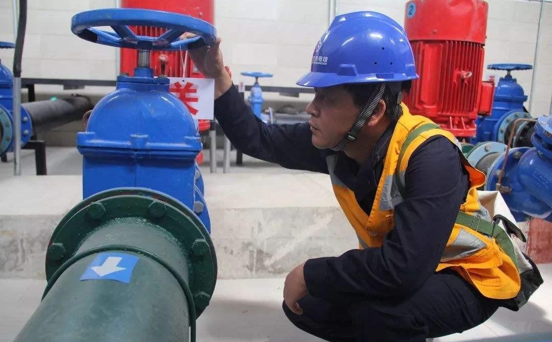 火车内的4个“秘密”：神秘的乘务员规定和震撼的鸣笛传统！