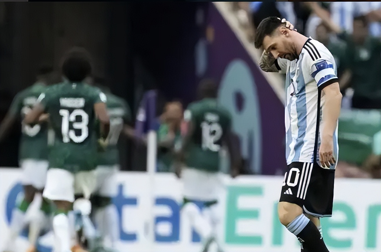 世界杯c罗对战梅西进球镜头,世界杯经典名场面c罗梅西