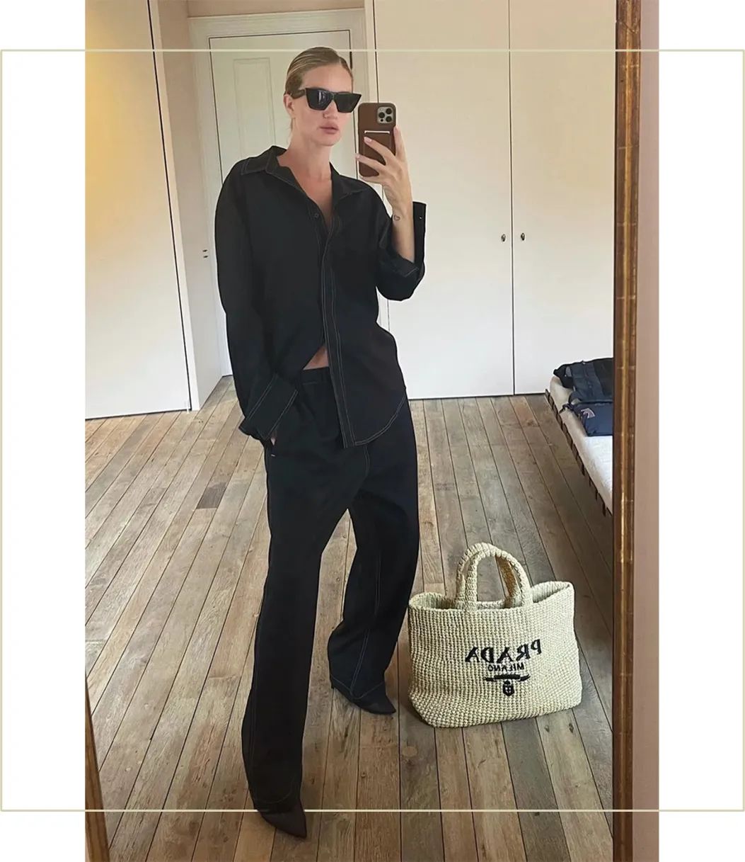 prada新包味道大正常吗,prada目前最火的包