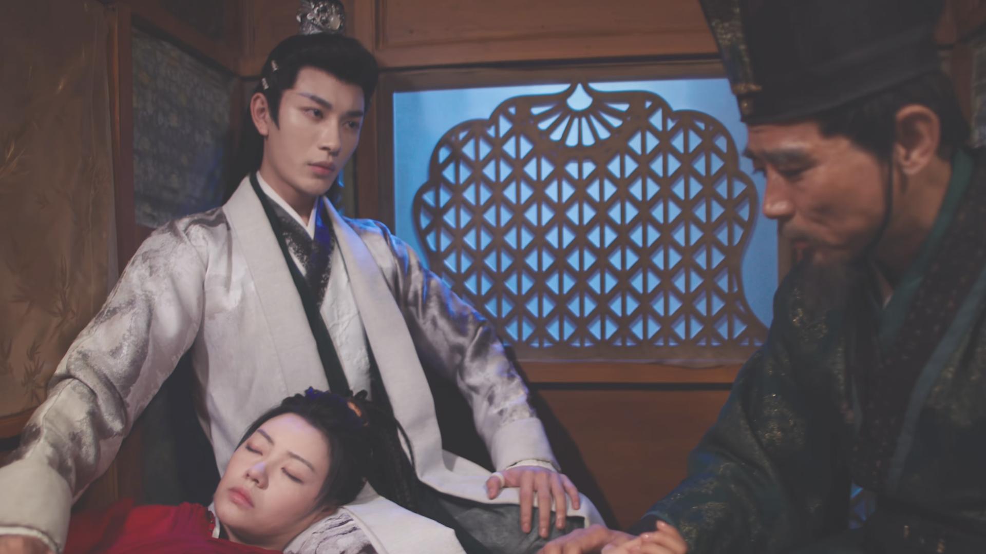 城主大人1：女子被迫穿男装当皇帝，成年后还被妃子追着要同房！