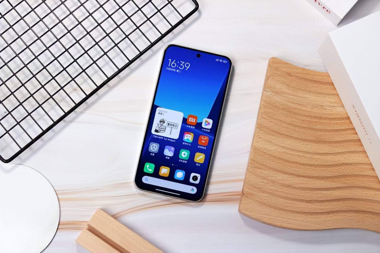 小米6陶瓷尊享版钉子户,小米6更新12好还是13好