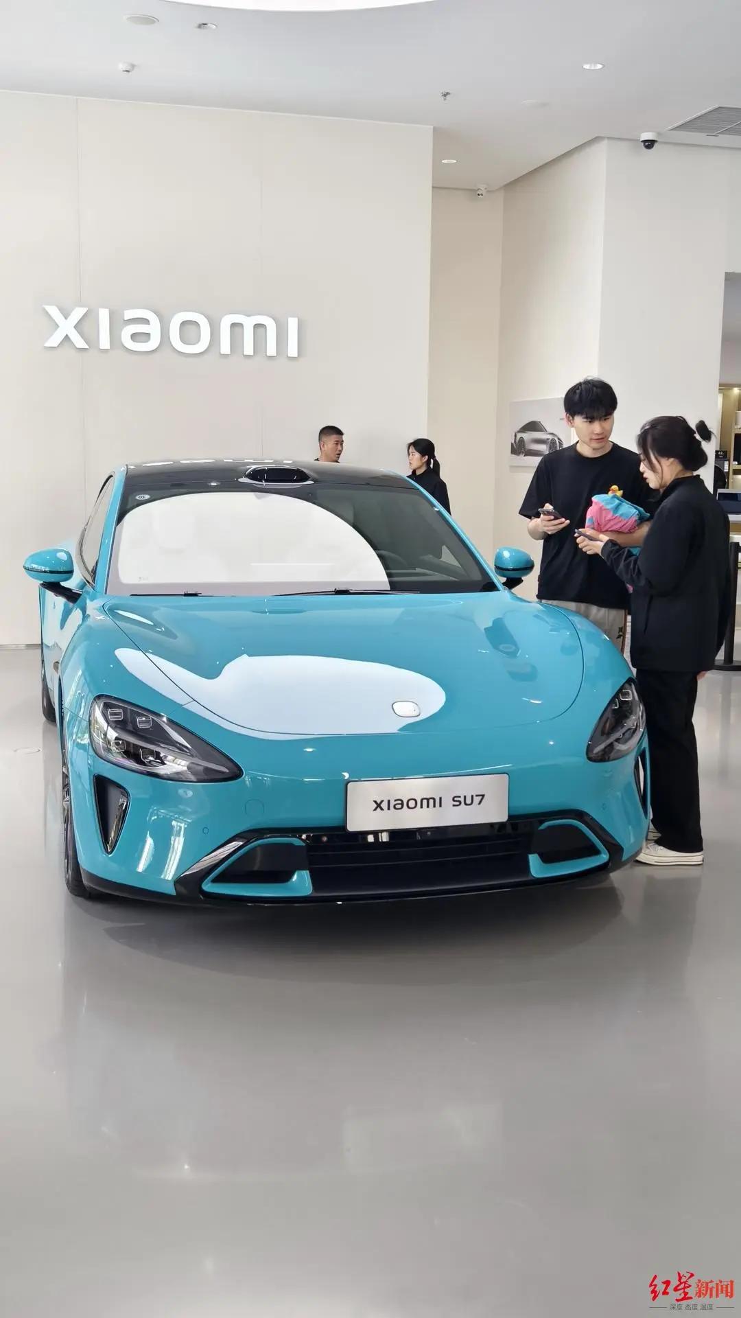 小米汽车价格公布起售价21.59万,小米SU7共有9款配色