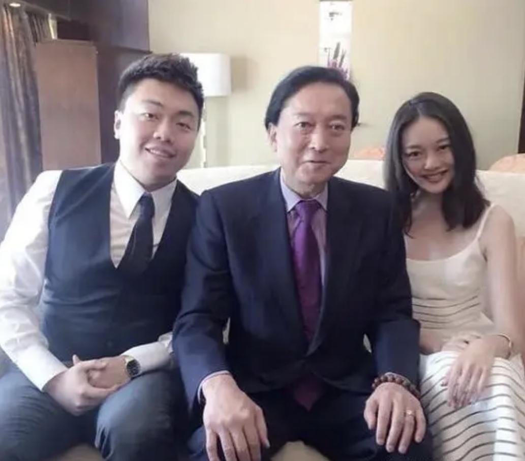 网红晚晚：炫富频翻车，豪门贵妇变寒门贵妇成群嘲，老公也不省心