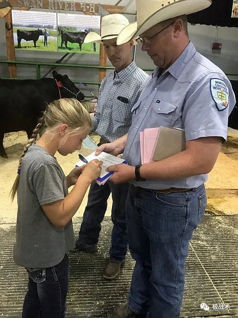 放牛的探员？《黄石》中的执法力量丨武装