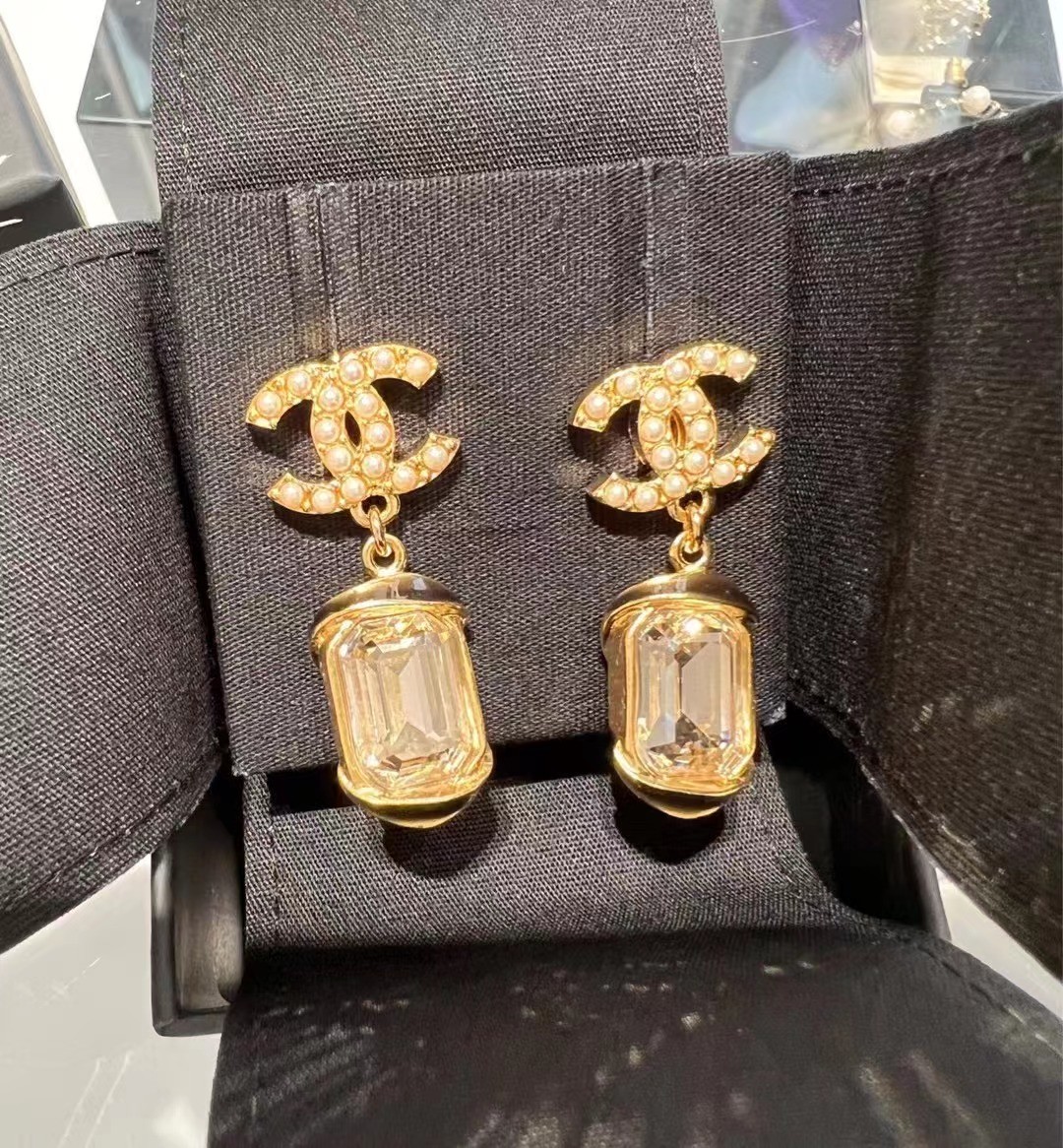 香奈儿奢华系列测评,香奈儿饰品质量好吗