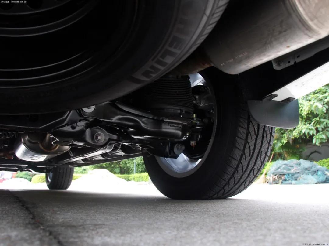 丰田红杉5.7升v8中东,18款丰田红杉二手车报价