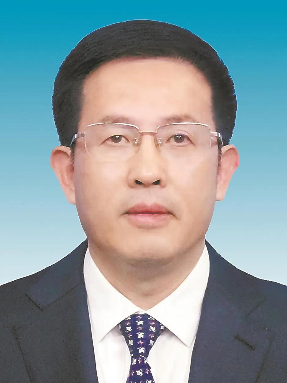 福建省人民政府现任领导，1名台湾人，2名清华大学，2个博士生