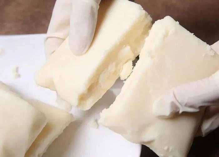 一块小牛油,凭“不怕煮”掀起火锅界大风云