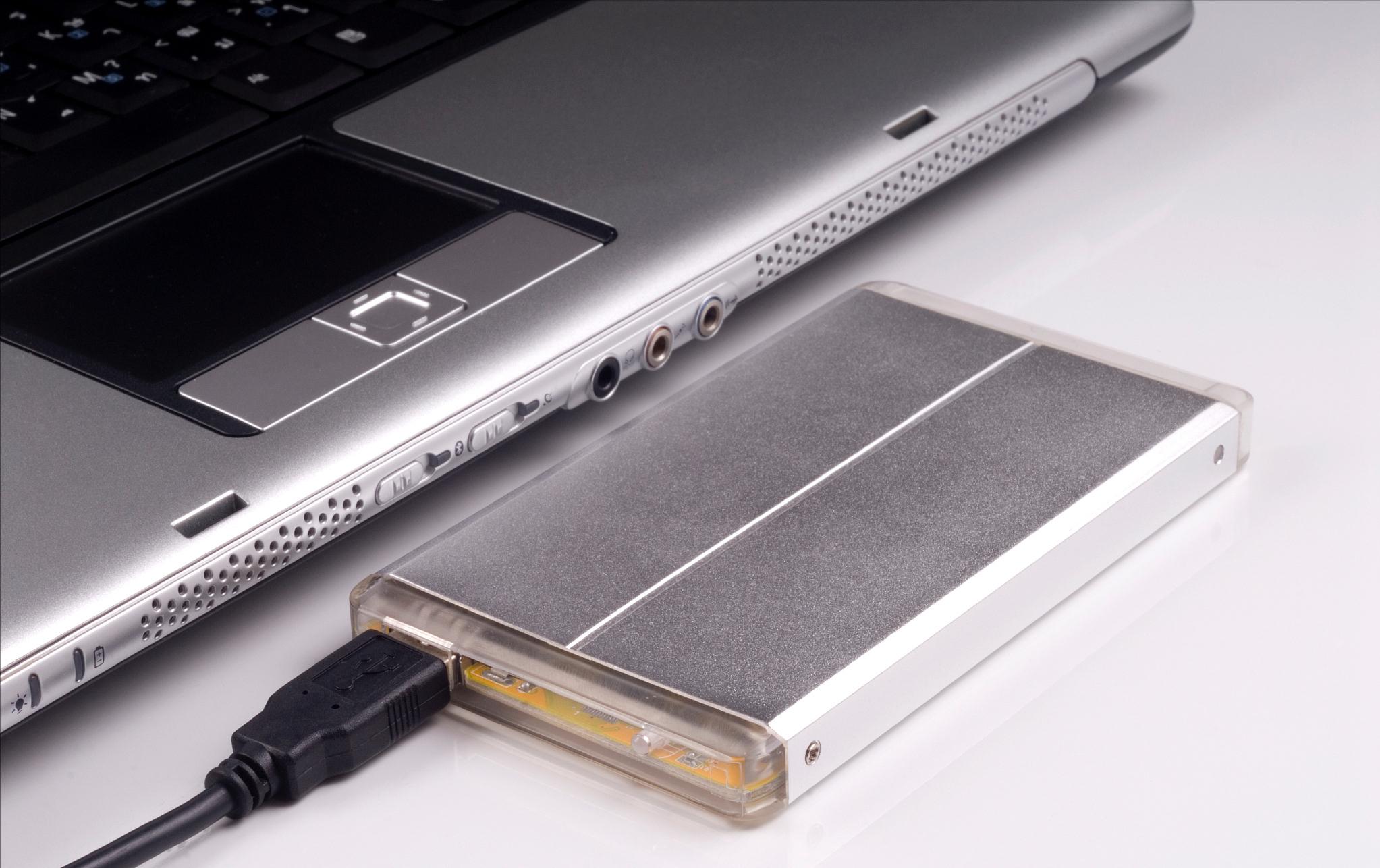 为什么4t移动硬盘比2.5寸硬盘便宜,移动硬盘最大的容量是多少