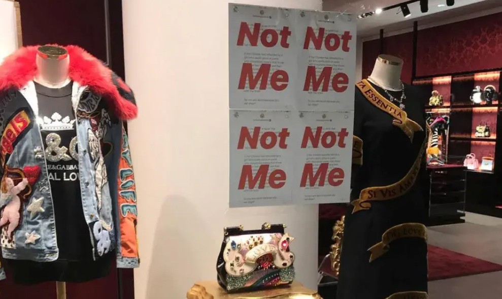 回顾2018年杜嘉班纳辱华事件：遭到众多网友*制抵**，现在怎么样了？