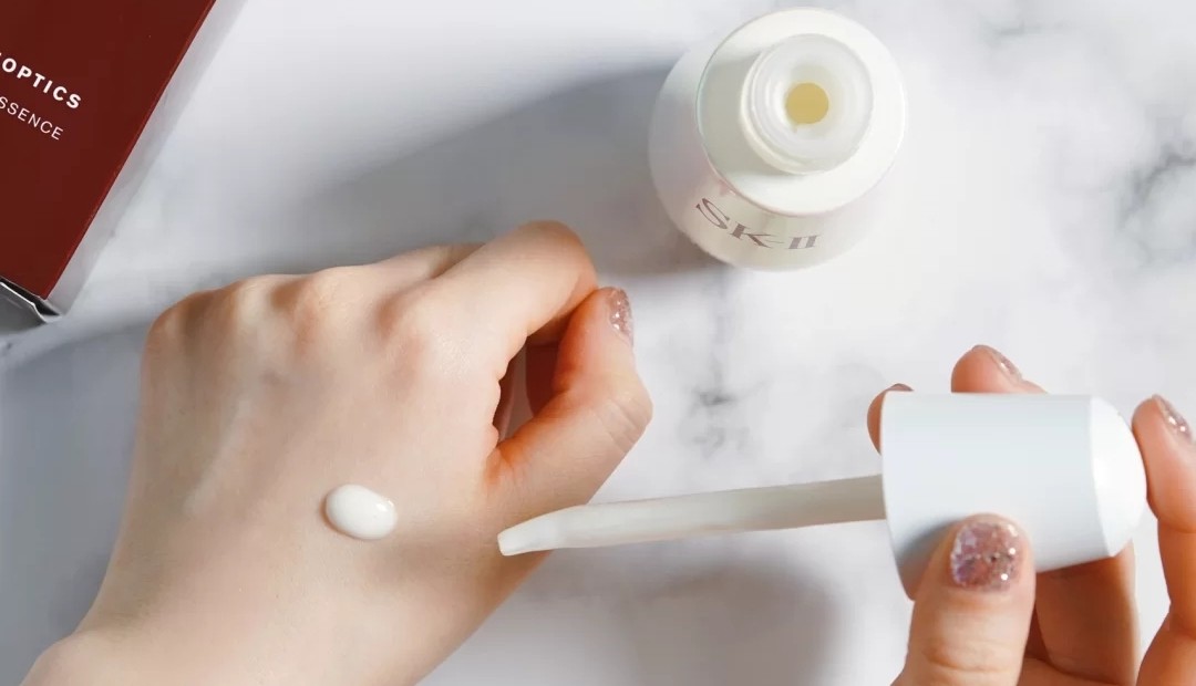 兰蔻小棕瓶眼霜和sk2眼霜哪个好,sk2和雅诗兰黛小棕瓶精华哪个好