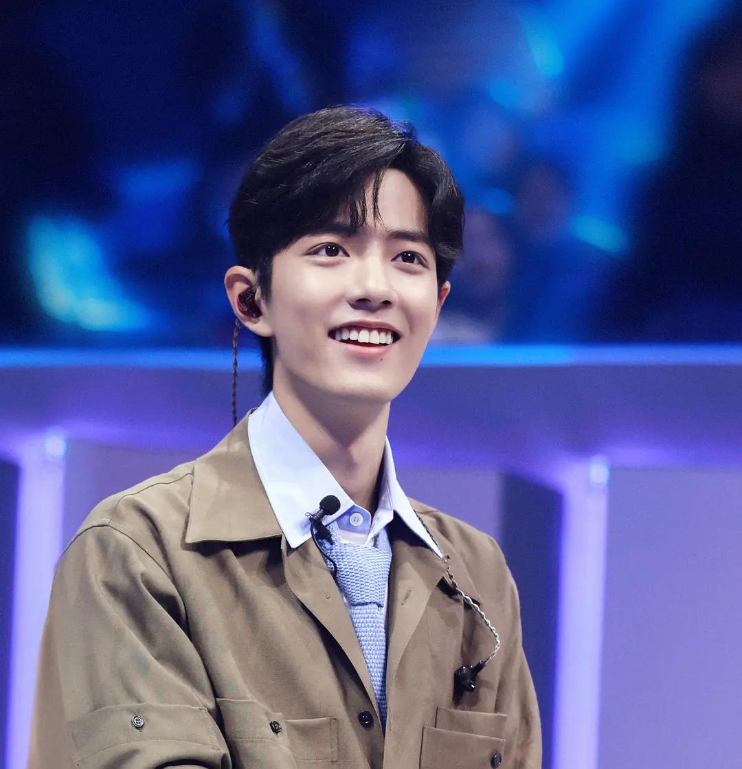 颜值360度无死角的男明星,颜值逆天身高不足的男明星