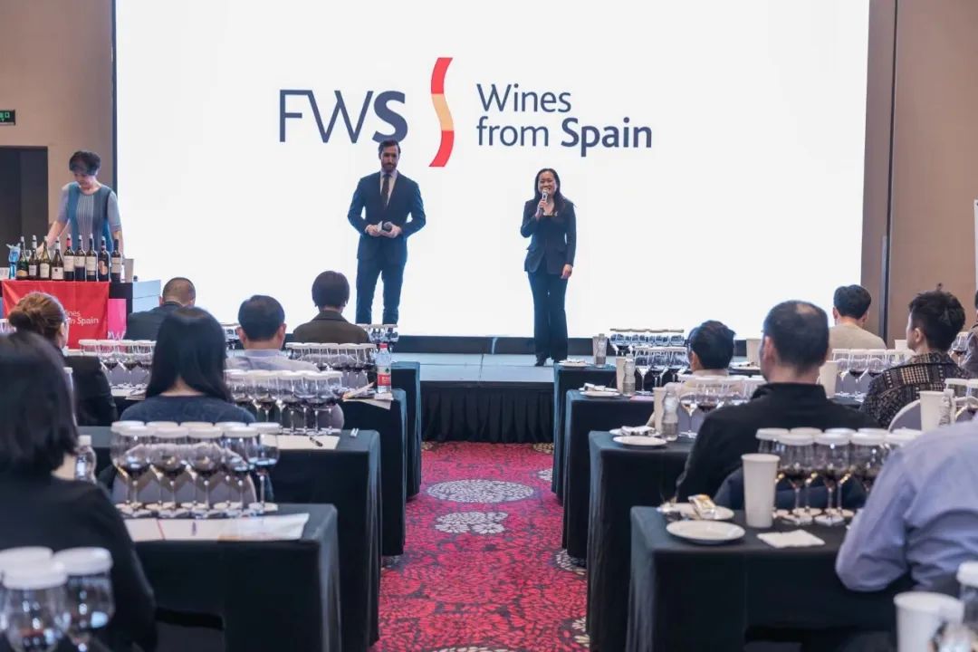 专访DianaHan|在负责西班牙酒推广项目时，一个report写上百页