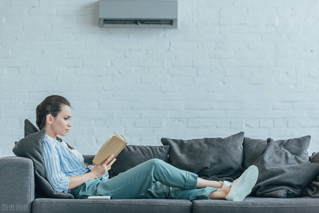 空调睡眠模式和26度哪个省电,空调睡眠模式和26度哪个费电