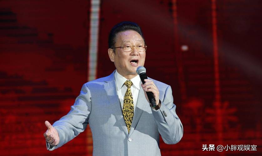 盘点失德的10位老戏骨，有人在恩师追悼会卖片，有人圈钱去国外花