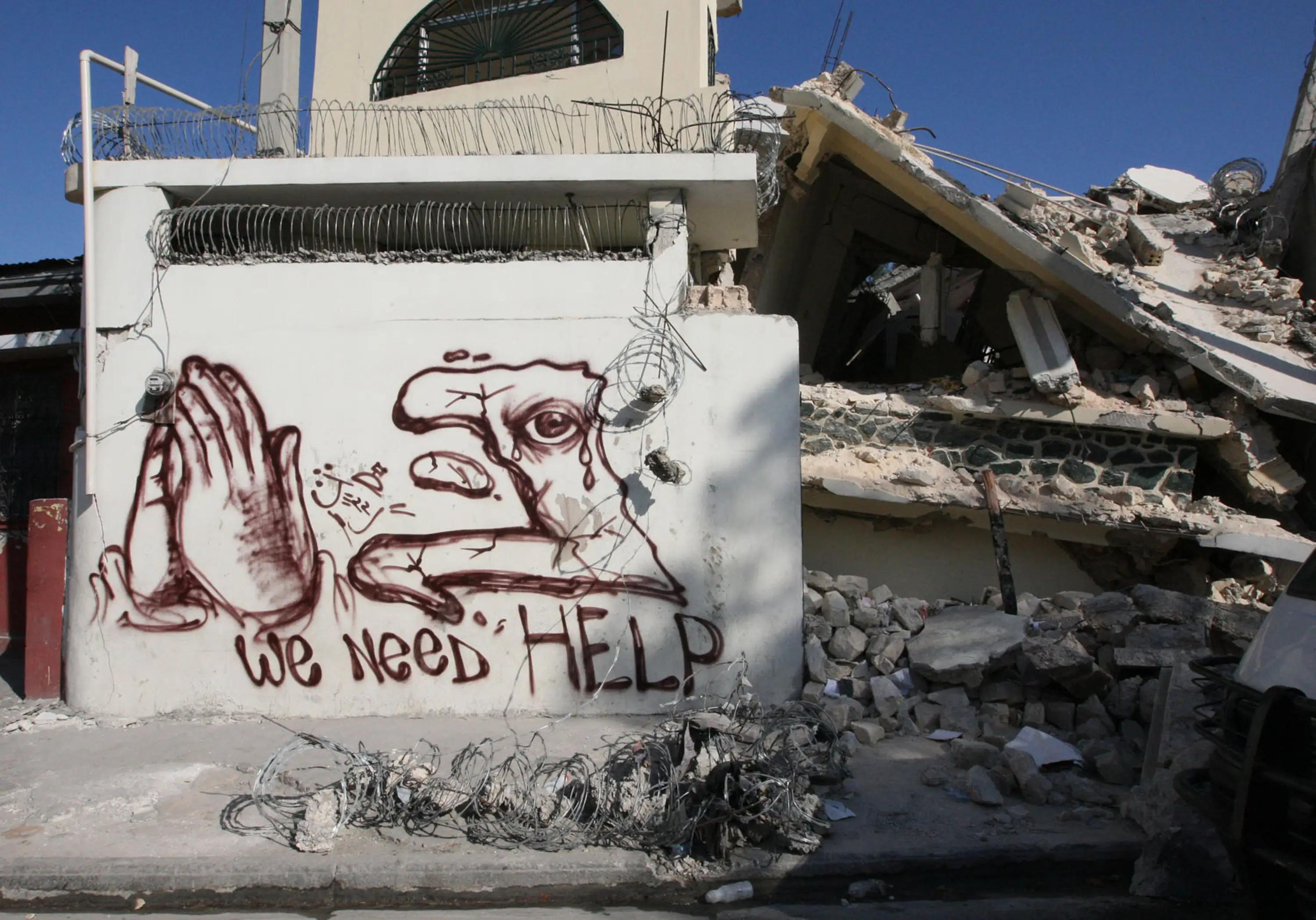 总统疯狂敛财，百姓穷得吃土，被五常点名批评的失败国度