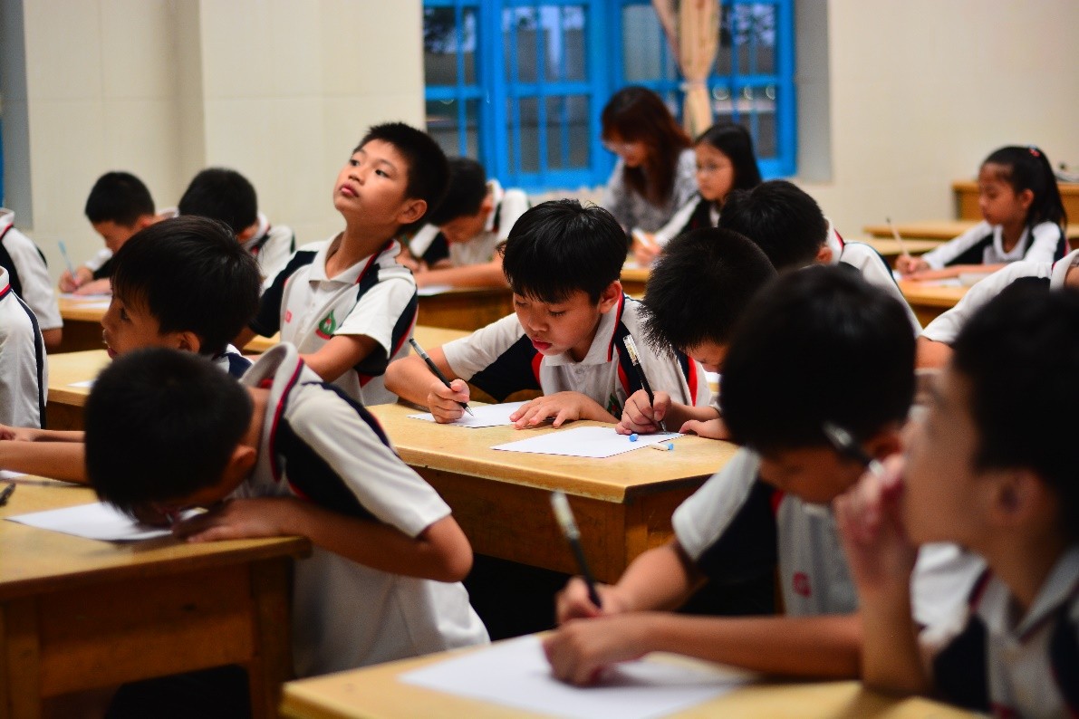 绳子装饰瓶子简单大全,多样化的瓶子创意美术