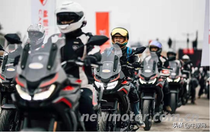 宗申1000型四缸三轮车试驾视频,宗申试驾