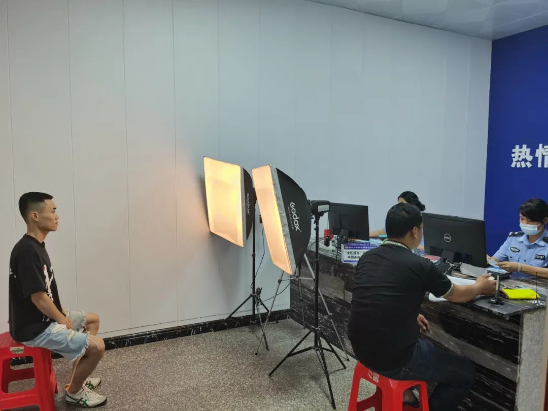 公安便民服务自助办证秒等可取,便民服务大厅都可以办理什么业务