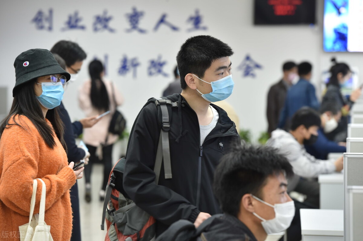 军队文职正式入职后工资是多少,辽宁军队文职真实工资单