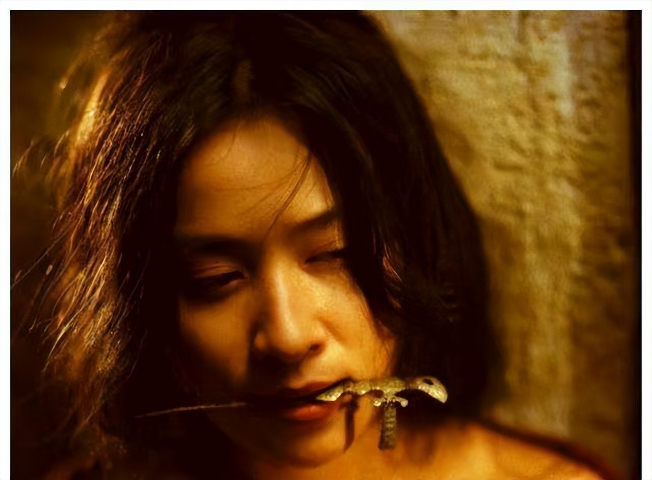 当年轰动一时的刘嘉玲,刘嘉玲回应自己30年前被绑