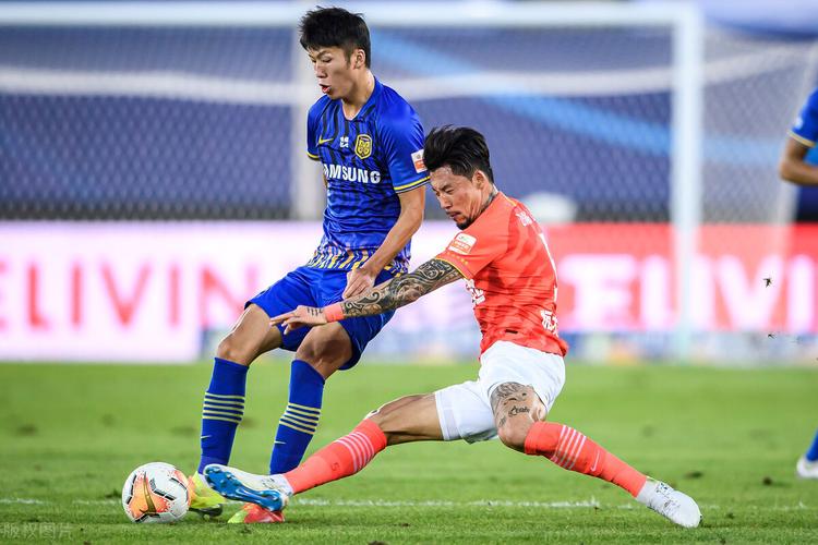 丢人丢到国外的运动员,中国男足张琳芃赛前动员视频