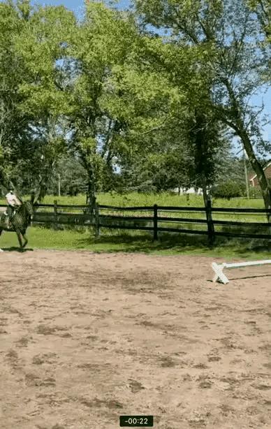 大爷你这是刚挖煤回来吗，另外你这车还挺个性的，这方向盘牛