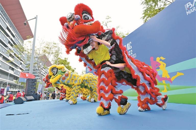 新宝安新“宝马”再次相聚，1.8万名跑者与宝安一起奔赴未来