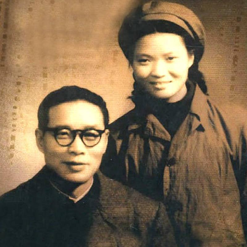 沈醉和前妻燕萍照片,1986年沈醉和前妻见面