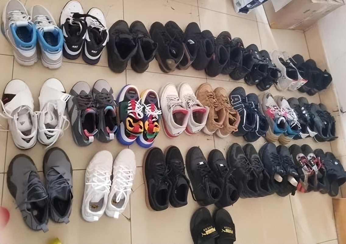 鞋子脏了怎么洗,鞋柜收纳柜一体设计