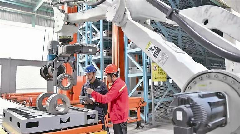 张家港发展，始终与企业同向同行！