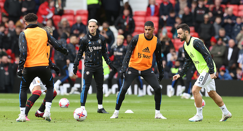 曝曼联将全力签下凯恩,曝曼联计划今夏签后卫