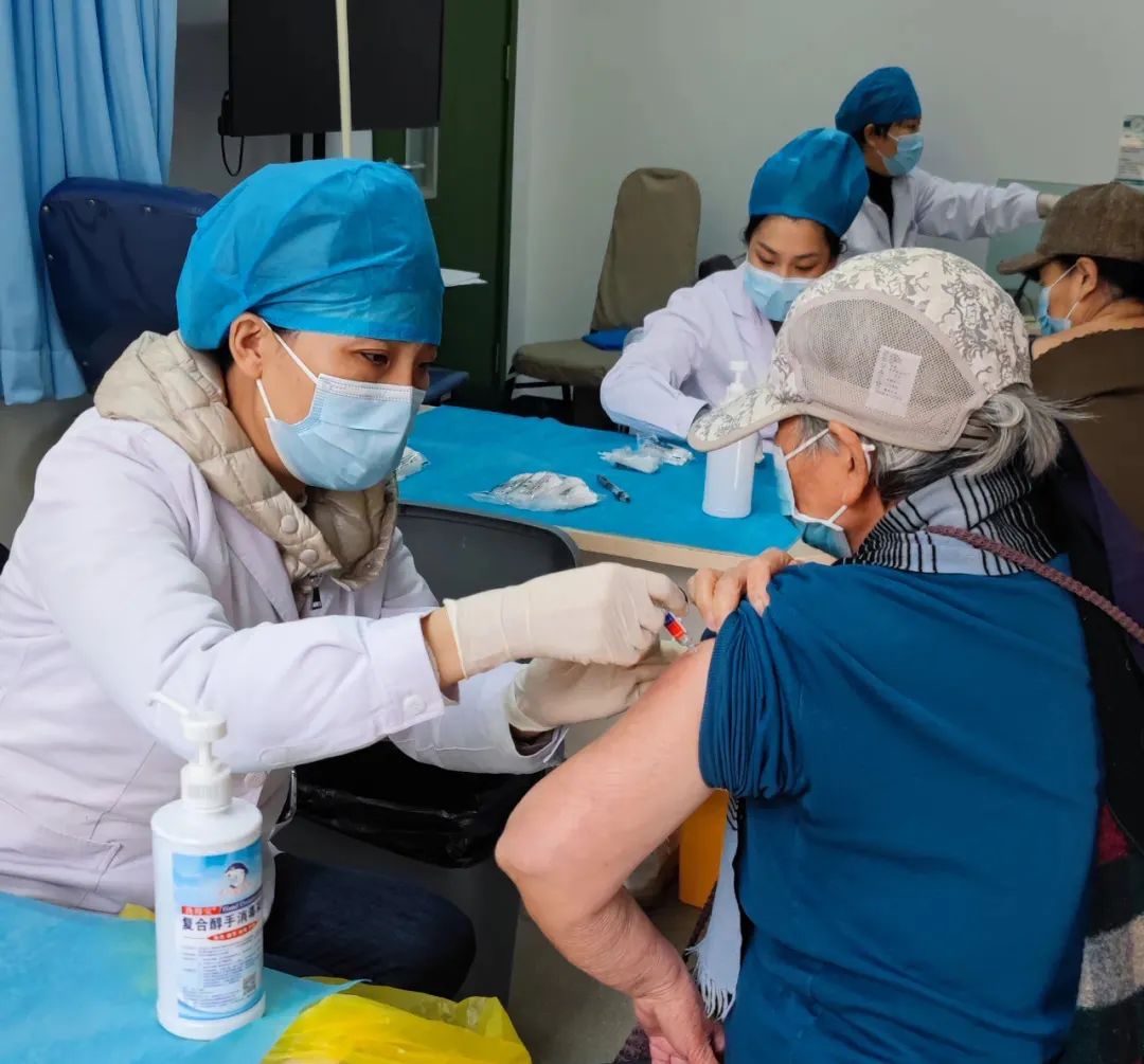 面对新冠二阳应该怎么办,新冠二阳的表现是什么