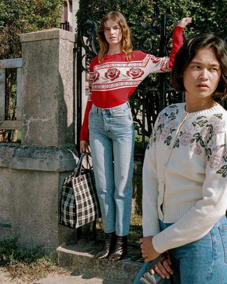 2018年最时髦的毛衣款式,2019年流行穿什么款式的毛衣