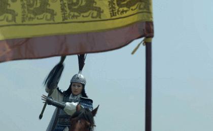 女将军别硬演，把这12位放一起看，矫揉造作与英姿飒爽，差距真大