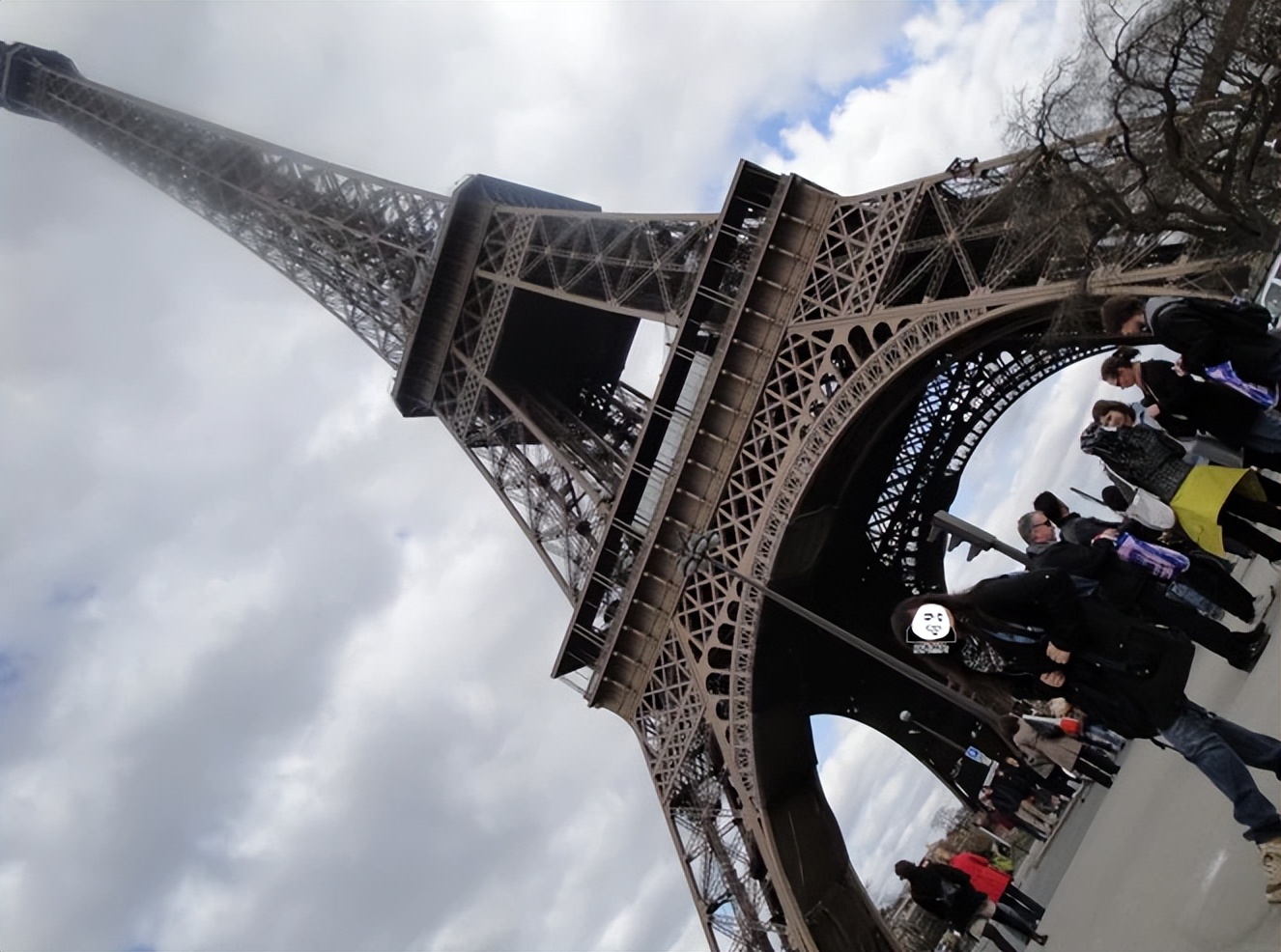 我，湖北人，在非洲打工，年薪25万，却被骗光工资，借钱生孩子