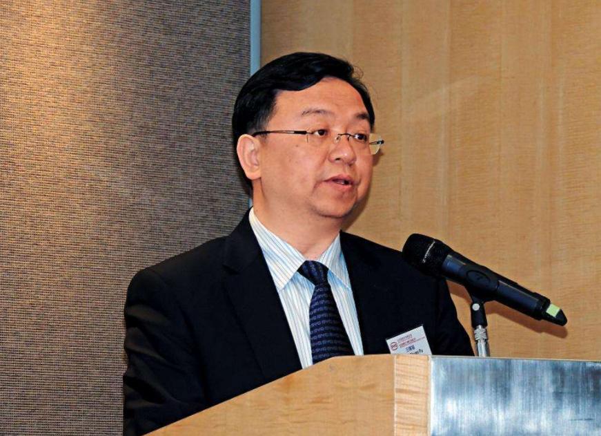 王传福父母双亡,王传福15岁成孤儿