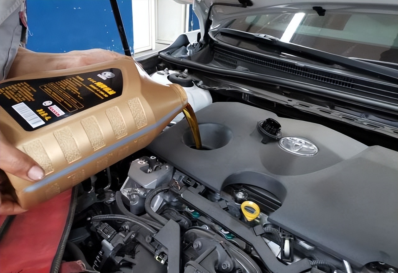 带机油去保养怎么收费,4s店保养自己带机油可以吗