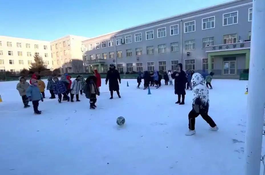 冰天雪地大战完整视频,冰天雪地精彩翻盘