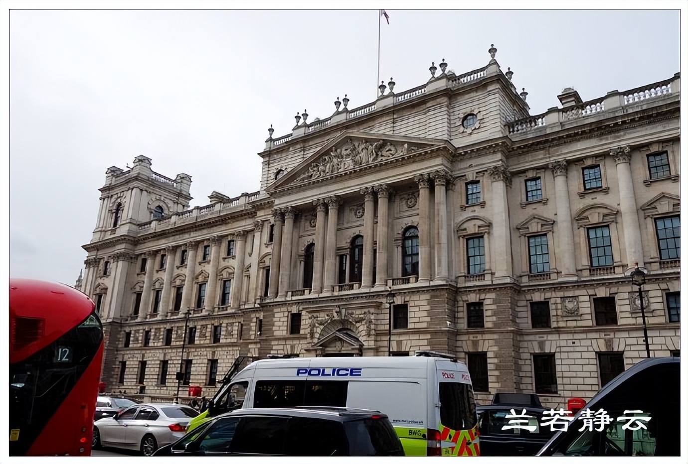 英国美女马术骑手,英国女王出行皇家马队