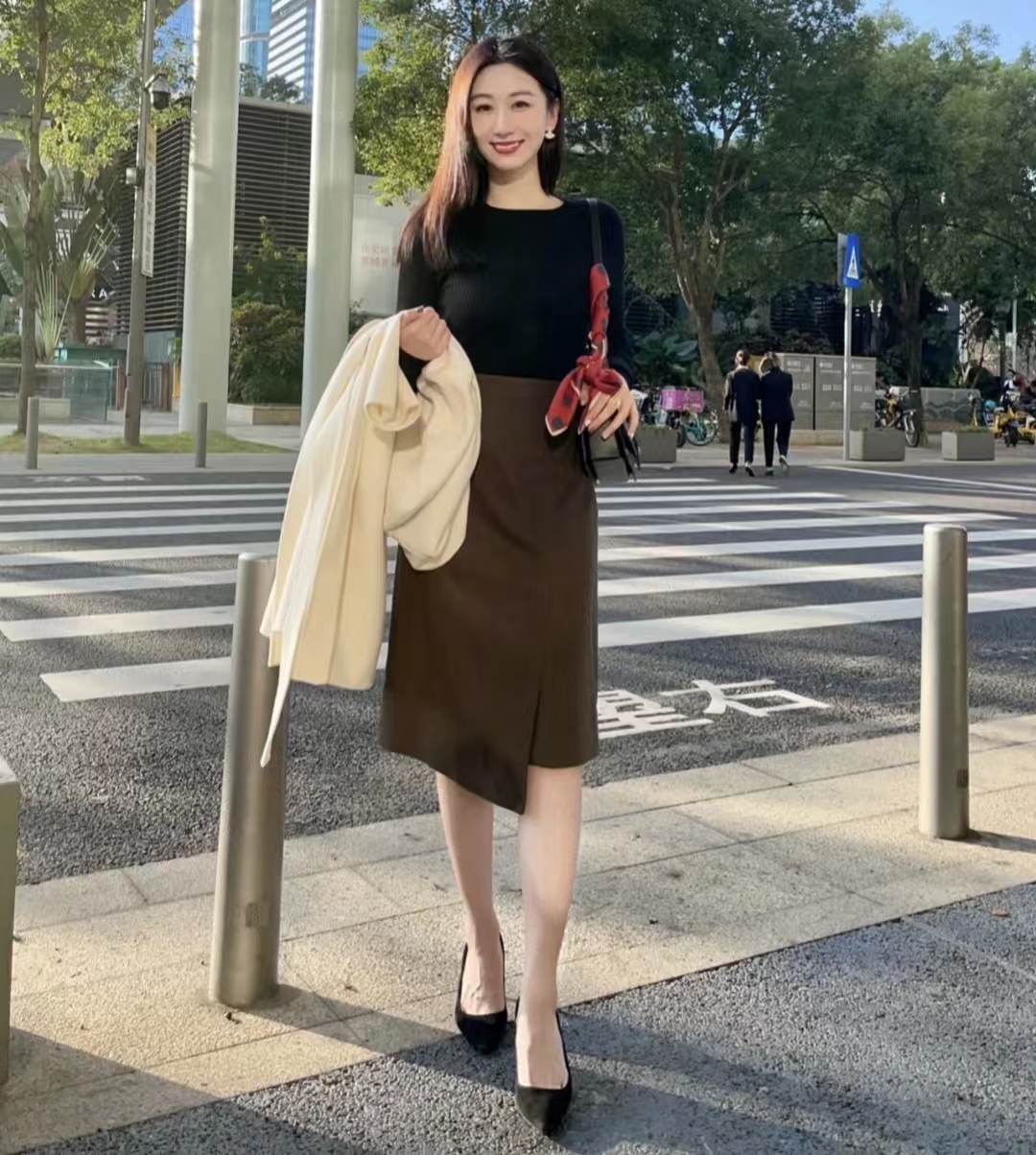 呢子大衣配高跟鞋的穿搭高级感,韩剧女主穿搭秋冬大衣搭配高跟鞋